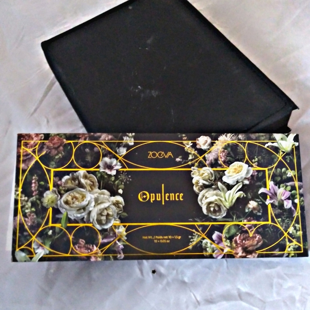 🚫SOLD🚫 Zoeva Opulence Pallet
